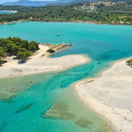 Summer Happiness Pefkochori,halkidiki 度假居 *